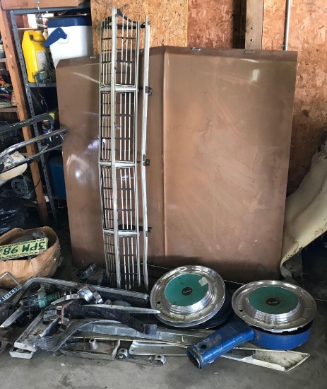 Group of vintage car parts