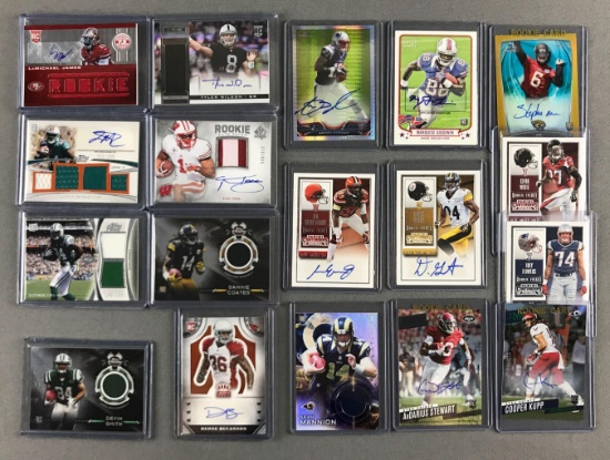 Group of 18 football cards