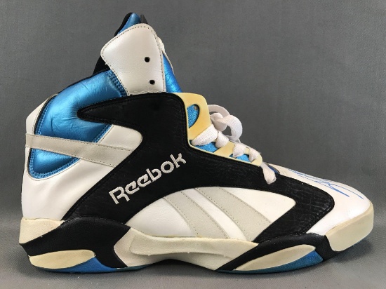 Shaquille O?Neal authentic signed Reebok Pump-Right