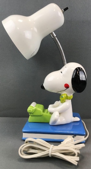 Vintage Peanuts Snoopy ceramic desk lamp