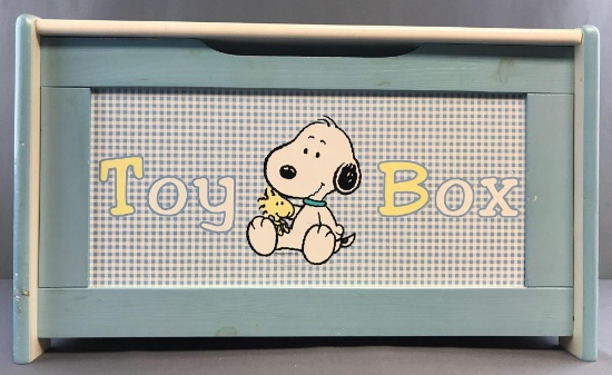 Delta Peanuts Baby Snoopy toy box