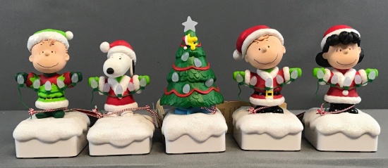 Peanuts Hallmark Group of 5 Christmas Figurines