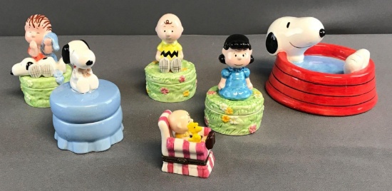 Peanuts Group of 5 Trinket Holders