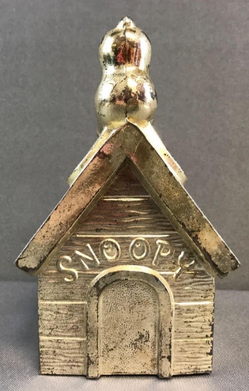 Peanuts Snoopy on Dog House Coin Bank 