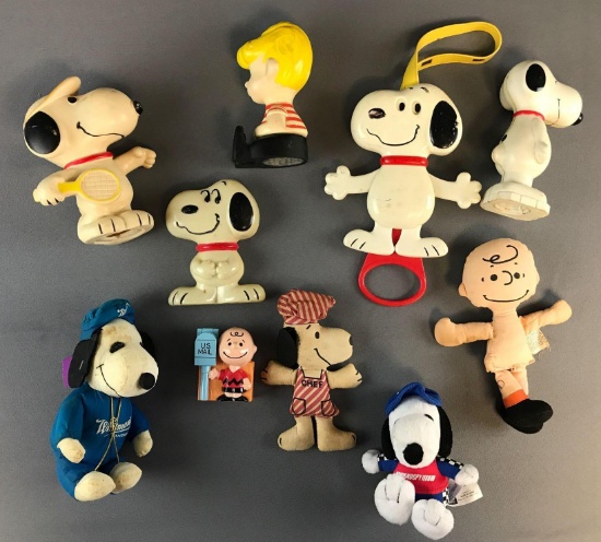 Peanuts Group of 10 Miscellaneous Toys