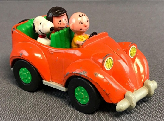 Peanuts Aviva Charlie Brown Car