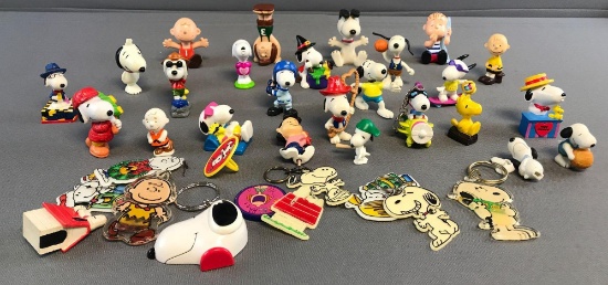 Peanuts Group of 20 Plus Toys