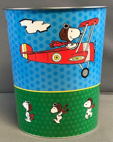 Peanuts Metal Trash Container