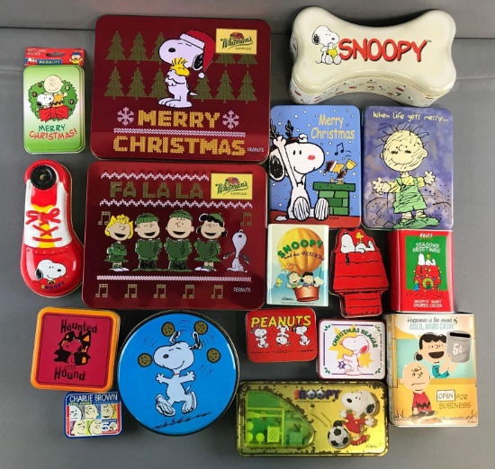 Peanuts Group of 10 Plus Tins