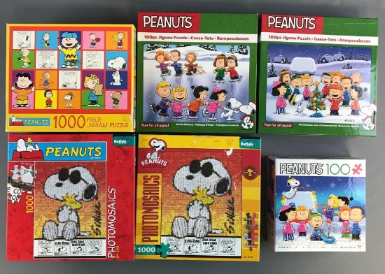 Peanuts Group of 8 Puzzles