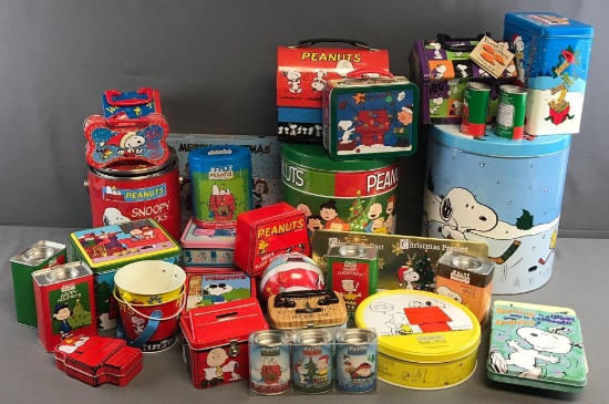 Peanuts Group of 20 Plus Tins