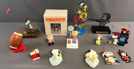 Peanuts Group of 10 Plus Miscellaneous Items