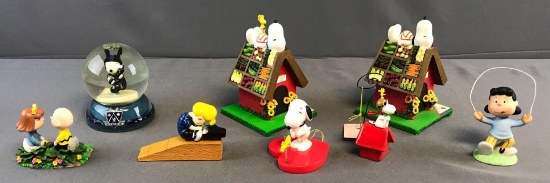 Peanuts Group of 8 Westland Items