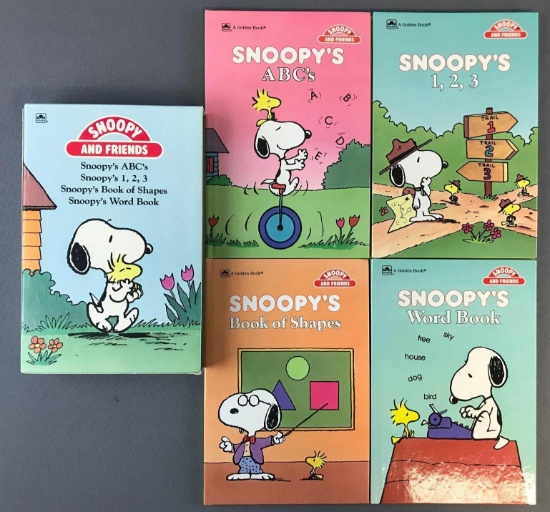 Peanuts Group of 4 Book
