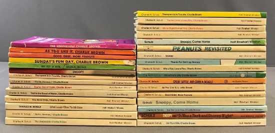 Peanuts Group of 20 Plus Books