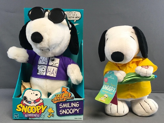 Group of 2 Animated Peanuts