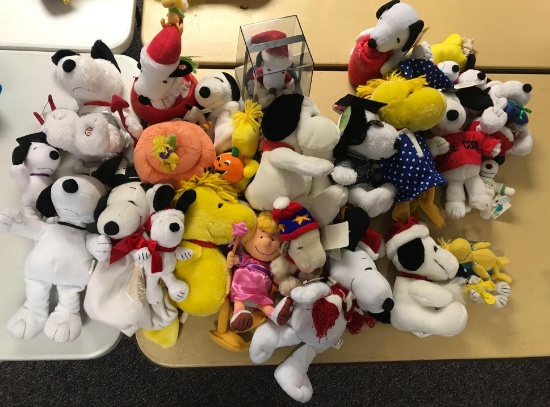 Group of 20 Plus Plush Peanuts