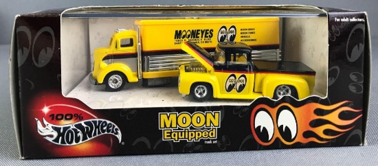 Hot Wheels Moon Equipped Vehicle Set