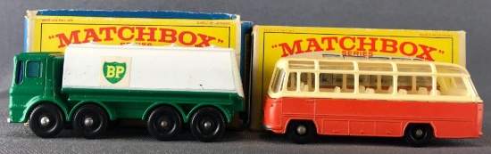 Group of 2 Matchbox die-cast vehicles