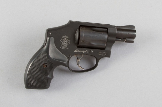 Smith & Wesson, Model Air Weight, 5 Shot Revolver, .38 S&W  SPL Caliber, SN DAU2315, 1 3/4" barrel,