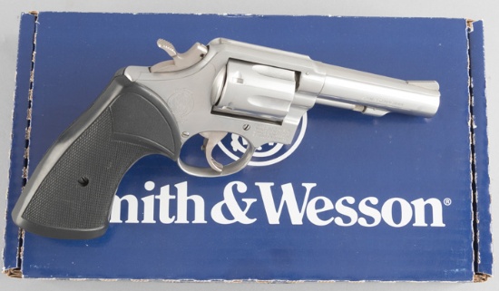 Smith & Wesson, Model 65-1, Double Action Revolver, S&W .357 MAG caliber, SN 1D10977, 4" barrel, sta