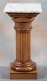 Massive antique, quarter sawn oak Pedestal, circa 1900, with large reeded column center support, fit