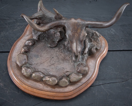 Bronze Steer Skull Coin Tray by Weatherford Texas Artist Metz Castleberry (1929-2017), one of the ma
