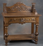 Most unique American antique oak Entrance Table, circa 1900, excellent finish and condition, with fa