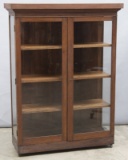Nice antique all beveled glass front and sides, oak double door Display / Bookcase, circa 1920s, mea