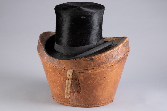 Vintage Gambler's Top Hat by "Theodore Harper", in very good condition, sold in its original vintage