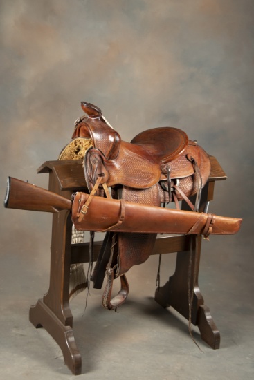 Nice vintage "H.H. Heiser, Denver, Colo." marked Double Rig Saddle, circa 1950s, nice overall condit