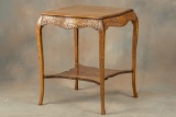 Antique quarter sawn oak Parlor Table, circa 1900-1910, with beautiful carved skirt and serpentine 2