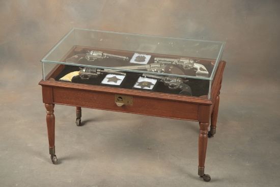 Unique wooden & glass Coffee Table style Showcase with locking glass case top, high quality with ins
