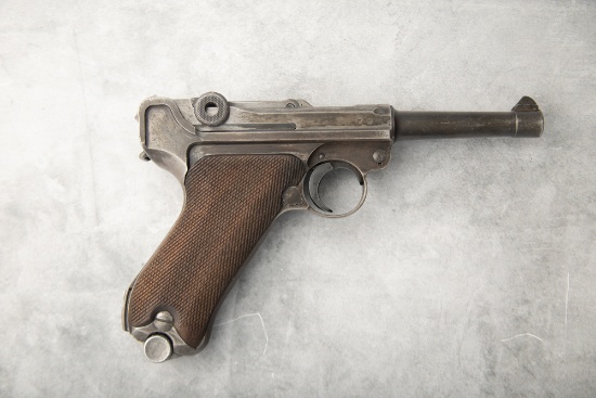 Mauser (S42 Code) Luger, 4" barrel, dark frosted bore, 9 mm Para caliber, SN 9575, all visible numbe