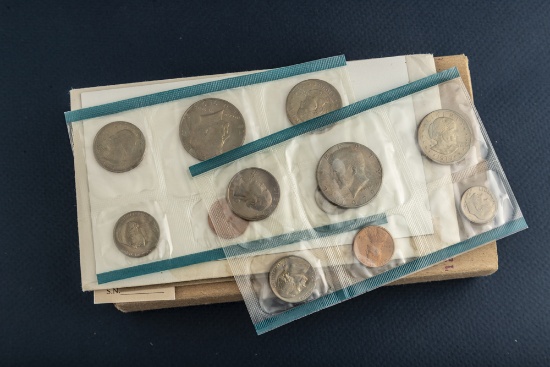 Group of ten (10) U.S. 1979  uncirculated Proof Sets, totaling 120 Coins. Includes Susan B. Anthony
