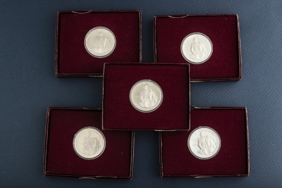 Group of five (5) cased Silver Half Dollars commemorating George Washington, 1732-1982, coins are 90