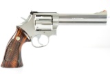 1986 Smith & Wesson, 686 Distinguished Combat, 357 Mag. Cal., Revolver, W/ Box, SN - AUL6539