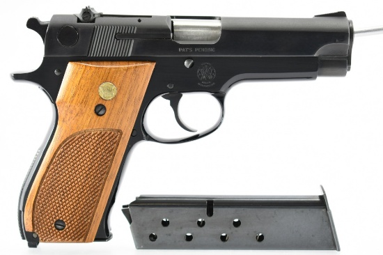 1978 Smith & Wesson, Model 39-2, 9mm Luger Cal., Semi-Auto (W/ Case), SN - A413810
