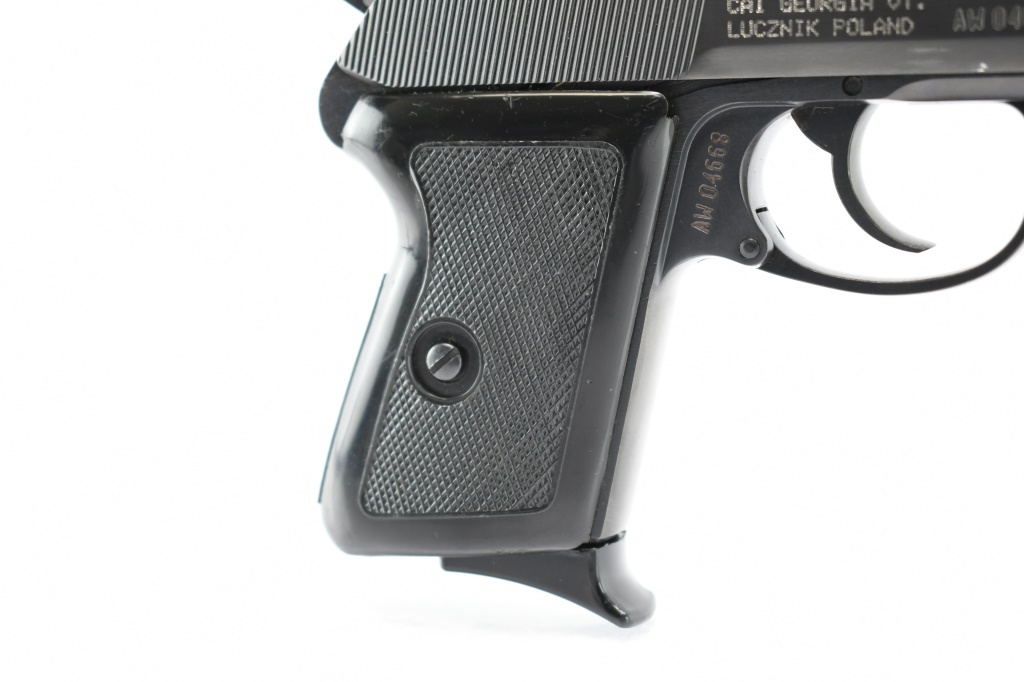 1975 Polish FB, Model P-64, 9×18mm Makarov Cal., | Proxibid 1975 Polish FB, Model P-64, 9×18mm Makarov Cal., | Proxibid