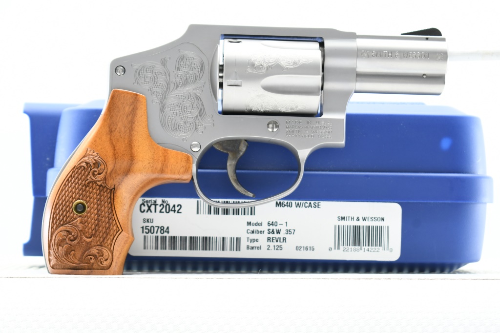 Smith & Wesson, 640-1 Engraved Stainless, 357 | Proxibid