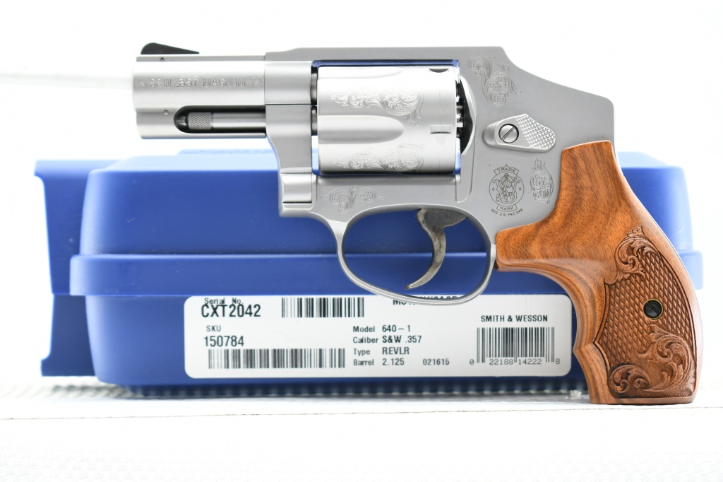 Smith & Wesson, 640-1 Engraved Stainless, 357 | Proxibid