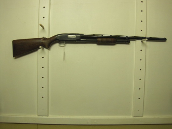 Winchester mod.12 20 ga pump shotgun vent rib mod bbl ser # 1146585  75% me