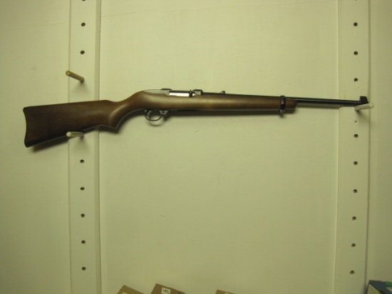 Ruger mod.10/22 22 WIN Mag semi auto rifle ser # 290-01841 90% GUN