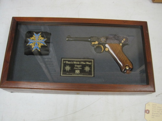 "DWM mod.1920 P08 Luger Blue Max 9mm semi auto pistol American Historical F