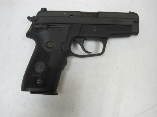 "Sig Sauer mod. P229 SAS 9mm semi auto pistol w/laser grip CTC brand night