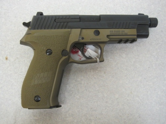 Sig Sauer mod. P226 - Combat 9mm semi auto 2-tone pistol 4.9" threaded bbl