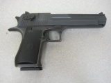 Magnum Research Inc mod. Desert Eagle 357 Magnum semi auto pistol 3 clips &