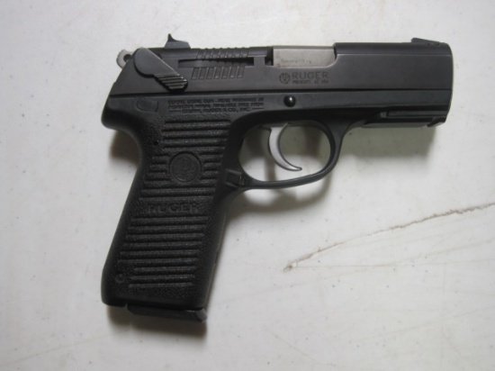 Ruger mod. P95 9mm semi auto pistol w/holster ser # 316-87245