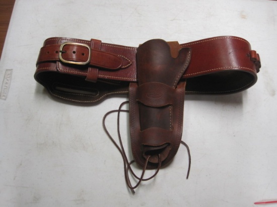 Leather holster & gun belt made by Hunter Co