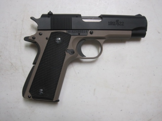 Browning mod. 1911-22 22 LR cal semi auto pistol 3.625" bbl NIB missing 1 c